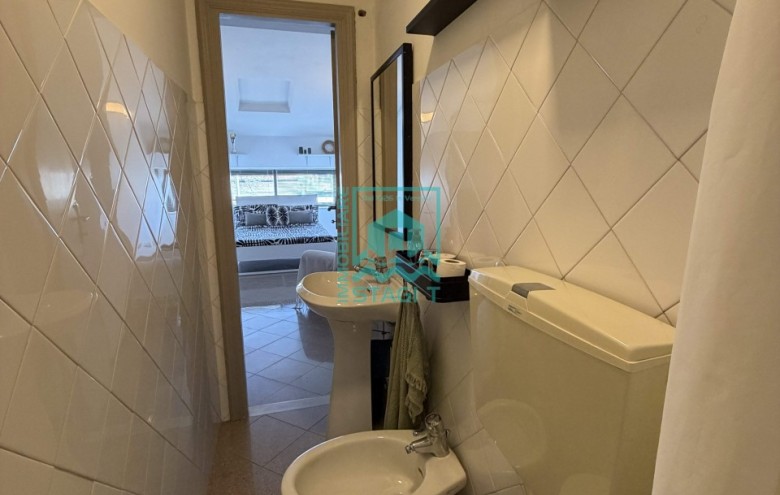 Ufficio in vendita a Camaiore