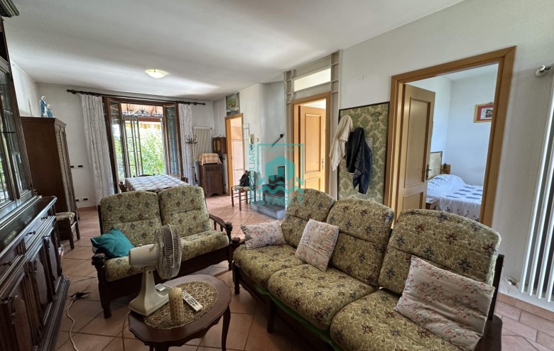 Bifamiliare in vendita a Camaiore