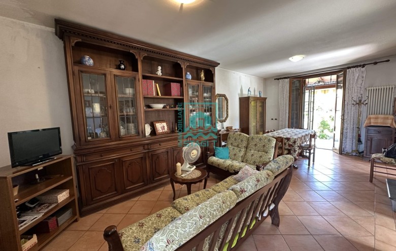 Bifamiliare in vendita a Camaiore