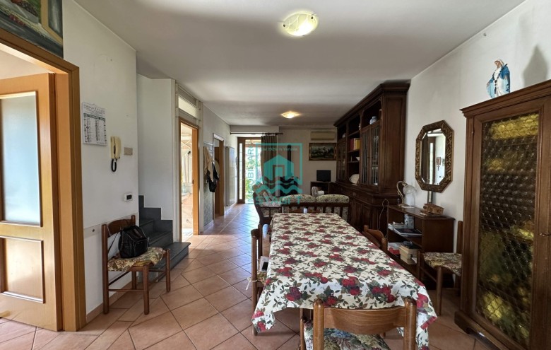 Bifamiliare in vendita a Camaiore