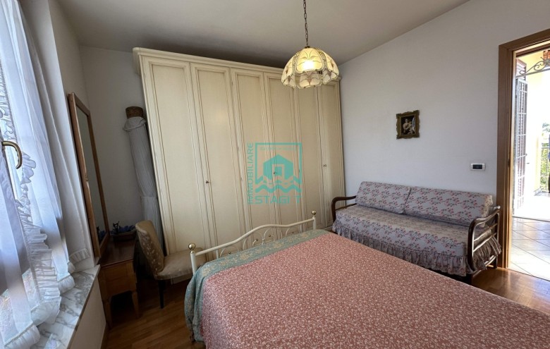 Bifamiliare in vendita a Camaiore