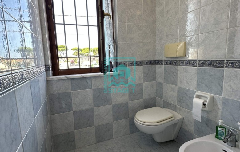 Bifamiliare in vendita a Camaiore