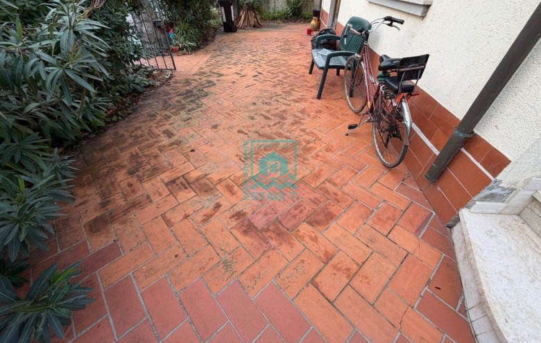 Villa singola in vendita a Camaiore