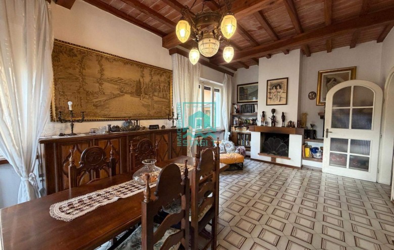 Villa singola in vendita a Camaiore