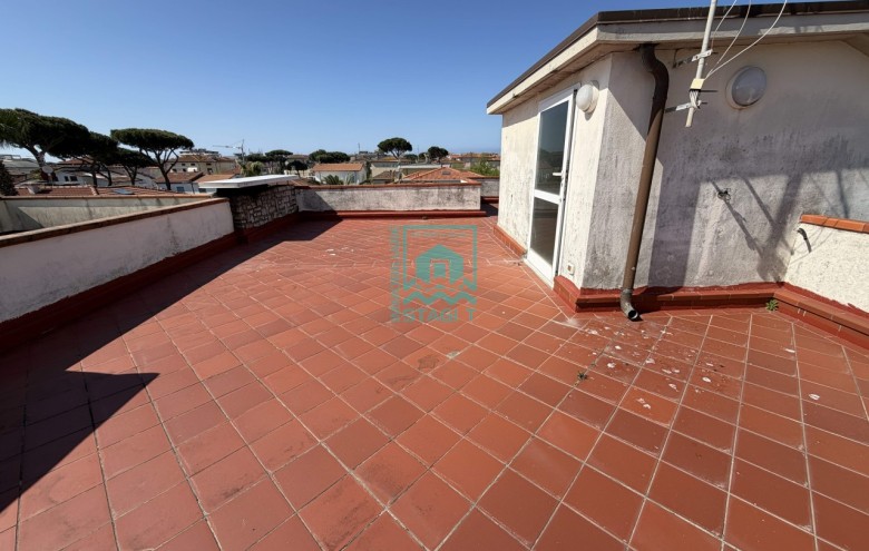 Bifamiliare in vendita a Camaiore